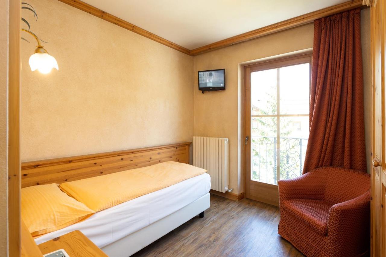 Hotel La Pastorella Ливиньо Екстериор снимка