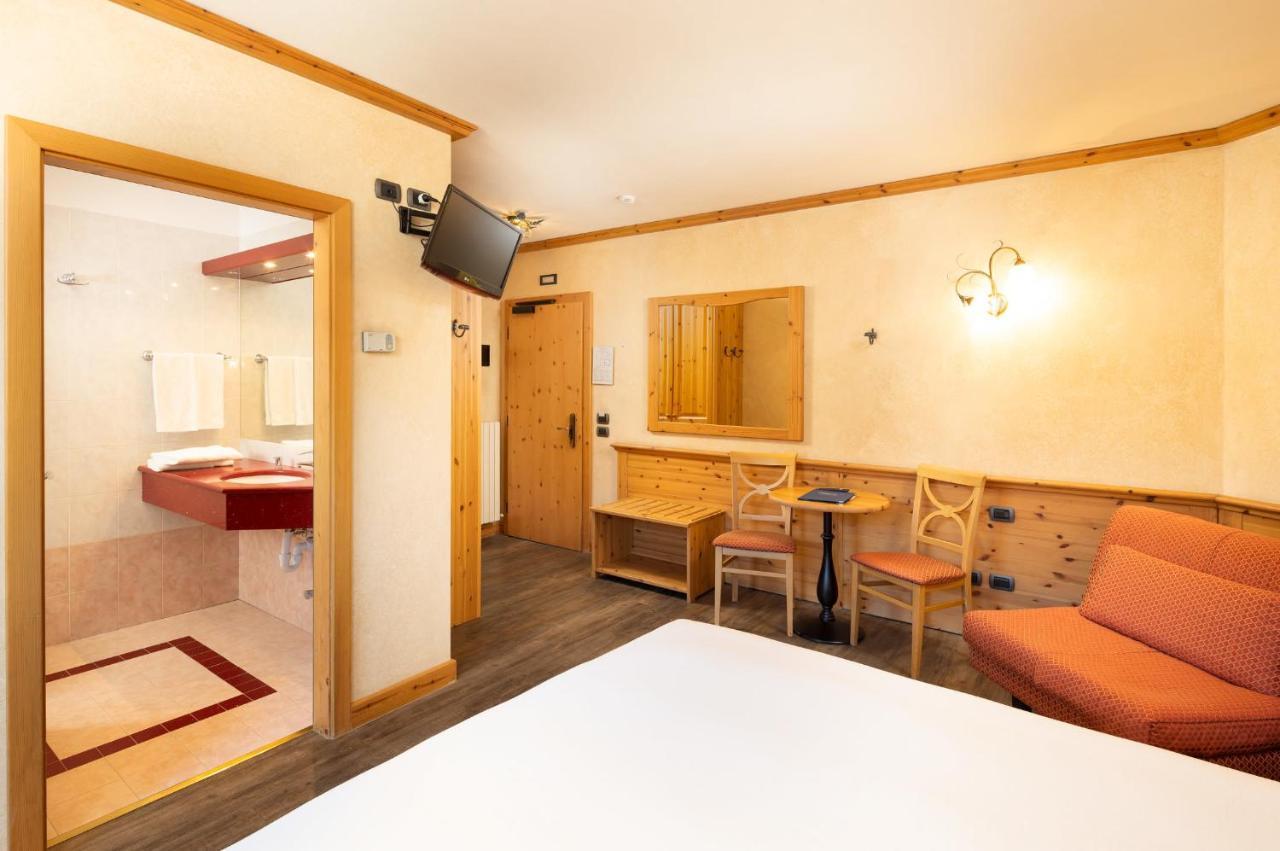 Hotel La Pastorella Ливиньо Екстериор снимка