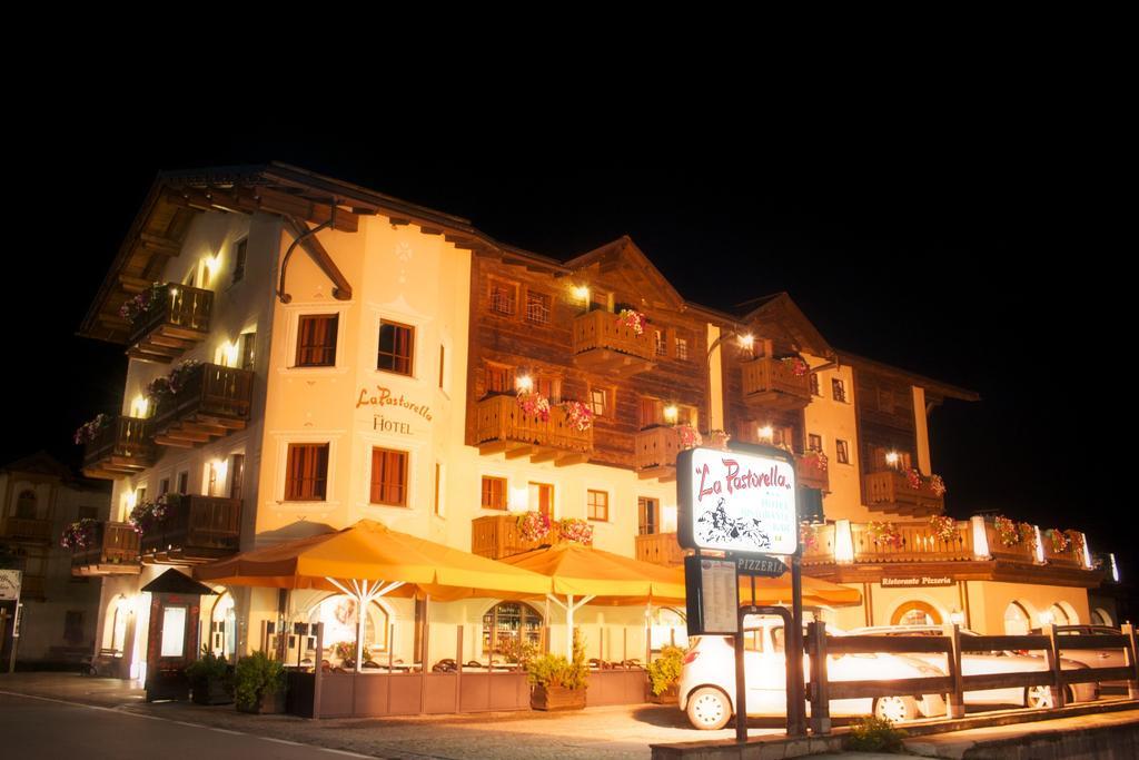 Hotel La Pastorella Ливиньо Екстериор снимка