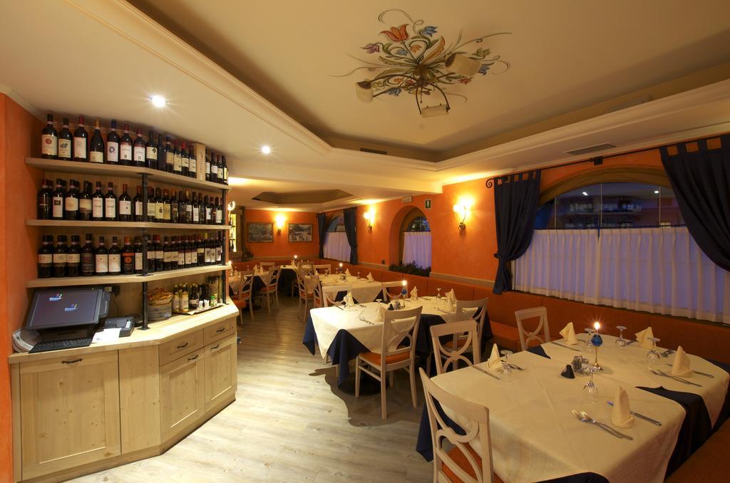 Hotel La Pastorella Ливиньо Екстериор снимка