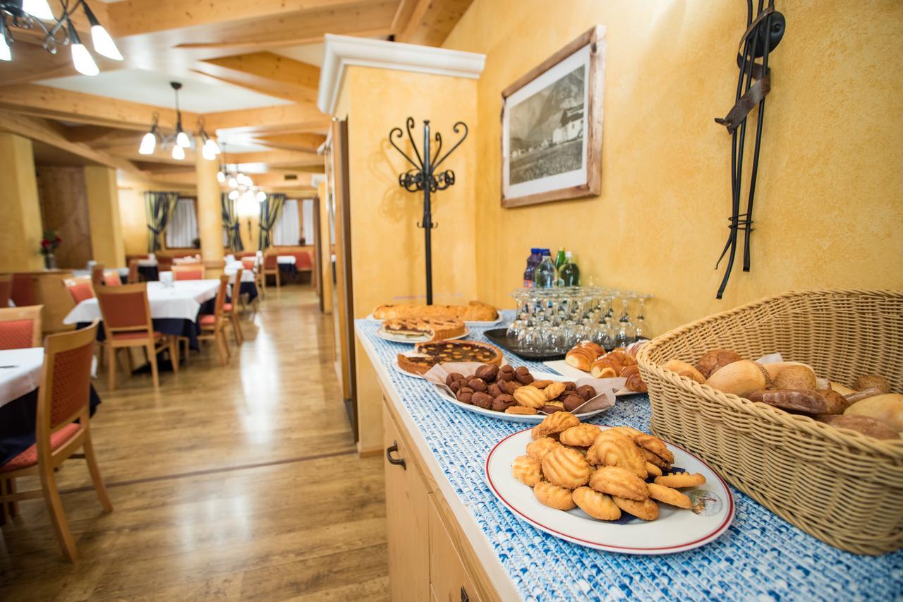 Hotel La Pastorella Ливиньо Екстериор снимка