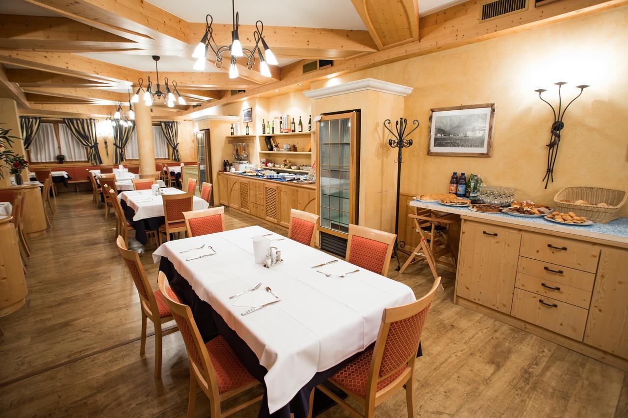 Hotel La Pastorella Ливиньо Екстериор снимка